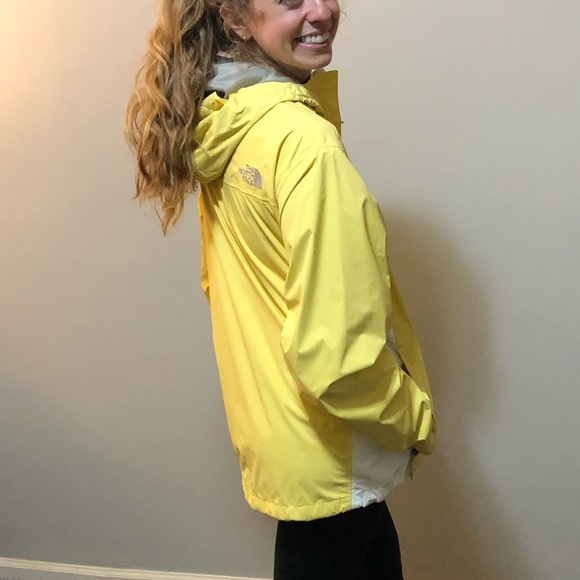 Yellow north face jacket women’s - Picture 2 of 6
